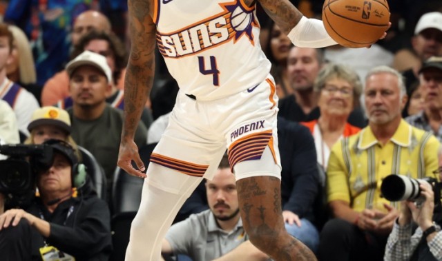 开元棋牌-还不错！杰伦·格林复出半场5中2拿到7分2板2助 正负值+5