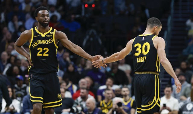 库里：我们见证了维金斯的蜕变 成长为能左右冠军归属的关键球员